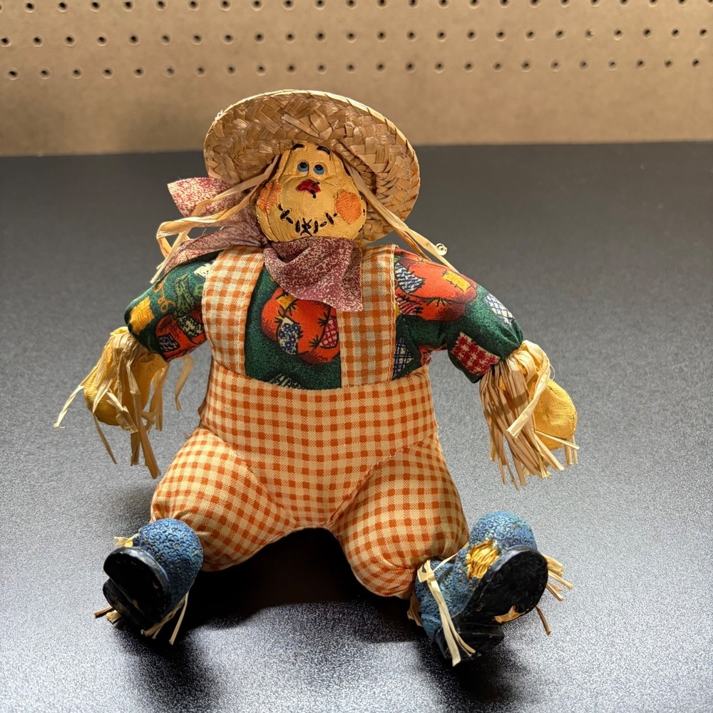 Vintage 6" Russ Berrie Kathleen Kelly Critters Collection Scarecrow Shelf Sitter